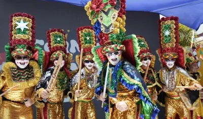 Adolfo Maury Cabrera, Rey Momo 2026 junto su Congo Grande.