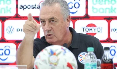 Gustavo Alfaro, técnico de Paraguay.
