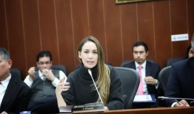 La senadora Ana María Castañeda.