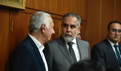 El Ministro de Salud, Guillermo Jaramillo y el Ministro del Interior, Armando Benedetti.