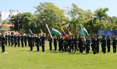 Foto referencia de una ceremonia de ascenso en la Policía. 