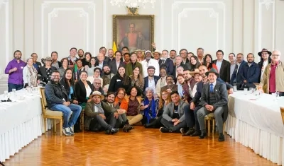 El Presidente Gustavo Petro reunido con integrantes del Pacto Histórico.
