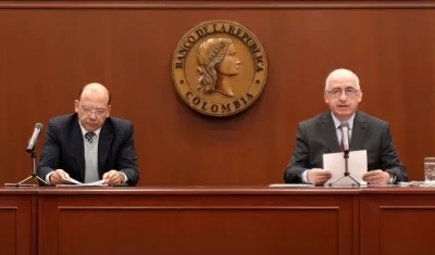 El ministro de Hacienda, Germán Ávila, y el gerente del Banco de la República, Leonardo Villar.