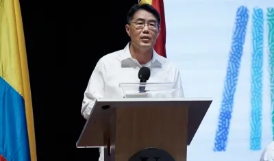 El embajador de China en Colombia, Zhu Jingyang.