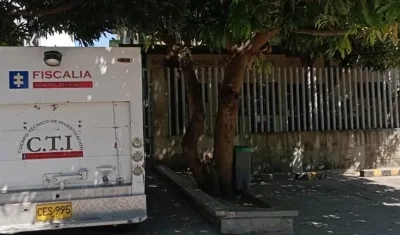 El cuerpo de la mujer de la tercera edad fue trasladado a Medicina Legal. 