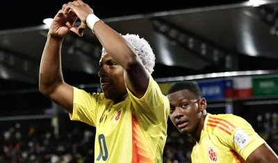 Óscar Perea marcó el gol que le dio la victoria a la Tricolor. 