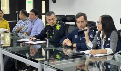 Reunión en el Puesto de Mando Unificado