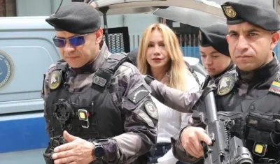 Sandra Ortiz custodiada por el Inpec. 