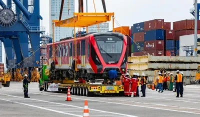 Primer tren de la Línea 1 del Metro de Bogotá. 