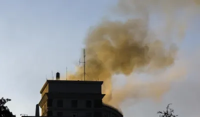 Edificio alcanzado por un dron ruso en Kiev durante la peor ofensiva de Rusia con ese tipo de artefactos en Ucrania.