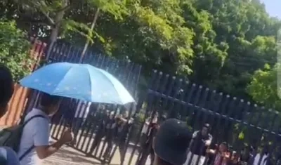 Ingreso a la fuerza de uno de los bandos en la Uniatlántico.