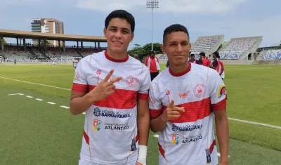 Jairo Torres y Ebaldo Pérez, autores de los goles de Atlántico ante Bogotá. 