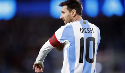 Lionel Messi marcó doblete en el triunfo de Argentina sobre Venezuela.