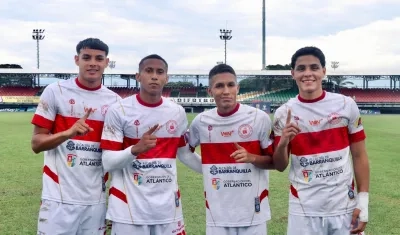 Juan Verdeza, Andrés Schmalbach, Evaldo Pérez, Jairo Torres, jugadores de la selección Atlántico Sub-17