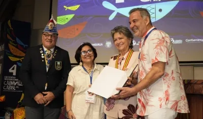 Reconocimiento a Carla Celia.