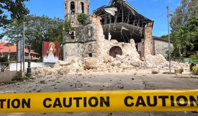 Iglesia derrumbada en Filipinas por el terremoto.