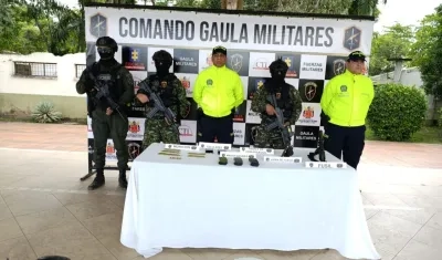 Elementos incautados durante el operativo. 