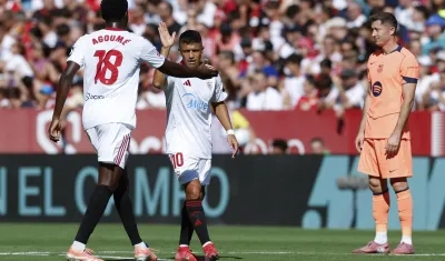 Alexis Sánchez hizo un gol para Sevilla.