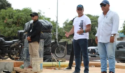 El Alcalde Alex Char durante la inspección.