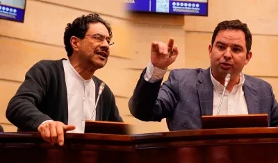 Los senadores Iván Cepeda y Carlos Meisel.
