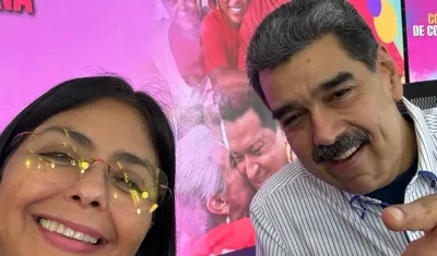 Delcy Rodríguez y Nicolás Maduro.