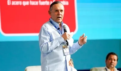 Efraín Cepeda, senador y precandidato presidencial.