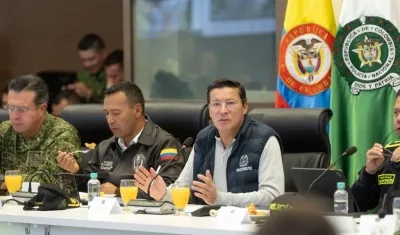 El Registrador, el MinDefensa y la cúpula Militar en el PMU por consulta popular.