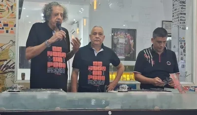 Isidoro Corkidi, Manuel Henríquez y Jaime Zabala, durante la maratón musical.