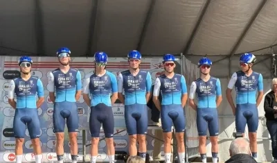 Ciclista del Israel Premier Tech.