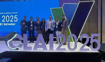 Ganadores en el Hack Audit 2025.