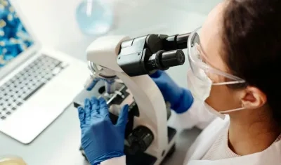 El urocultivo es fundamental para saber cuál es la bacteria que origina la infección urinaria y saber cómo atacarla. 