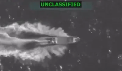 Lancha antes de ser atacada.