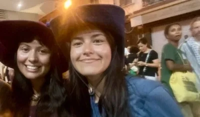 Manuela Bedoya y Luna Barreto, colombianas en la flotilla.