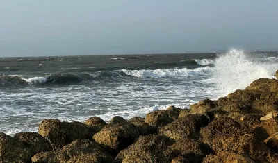 Mar de leva en las costas colombianas. 