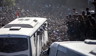 Los palestinos regresando a Gaza.