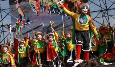 Distintas danzas se darán cita con el Plaza de la Paz.