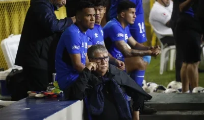 La cara de decepción de 'Bolillo' Gómez durante el partido contra Guatemala. 