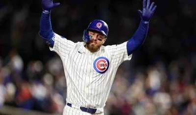 Michael Busch conectó un jonrón solitario para los Cachorros en la octava entrada. 