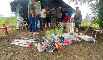 Jornada en que fueron entregadas las herramientas a campesinos.