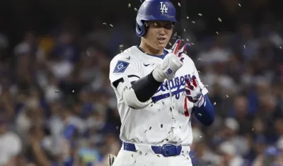 Shohei Ohtani pegó dos jonrones y remolcó tres carreras para los Dodgers. 