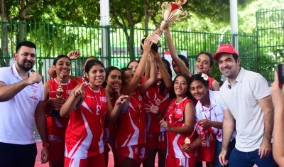 Malambo, campeón en la rama femenina. 