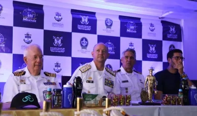 Aspecto del lanzamiento de la carrera  ‘Al Trote Marinos 2025’.