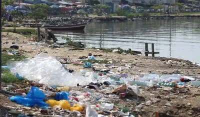 Plástico en el río Magdalena. 