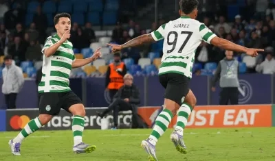 Luis Suárez anotó de penalti el empate parcial para el Sporting.