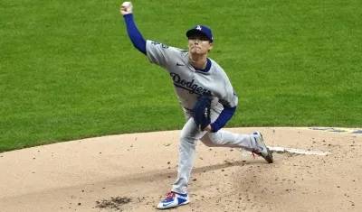 El japonés Yoshinobu Yamamoto hizo 111 lanzamientos en nueve innings y solo permitió tres hits.