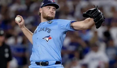 Trey Yesavage lanzó siete entradas completas por los Azulejos.