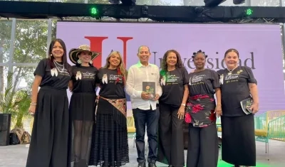 Presentación de la antología poética 'La Voz de la Cigarra'.