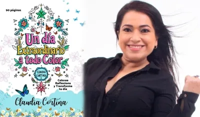 Claudia Cortina Peña y la carátula de su libro ‘Un día extraordinario a todo color’.
