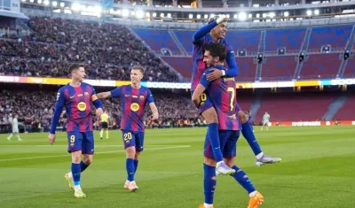 Jugadores del Barcelona celebrando uno de los goles.