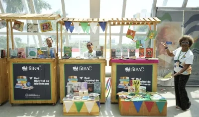 Stands de la Red Distrital de Bibliotecas. 